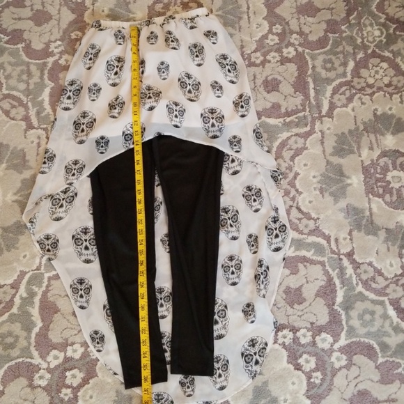 Sheer skull print a-line skirt - Picture 2 of 4